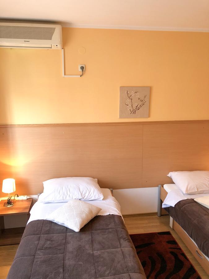 Hotel Smjestaj Natalija Osijek Exterior foto